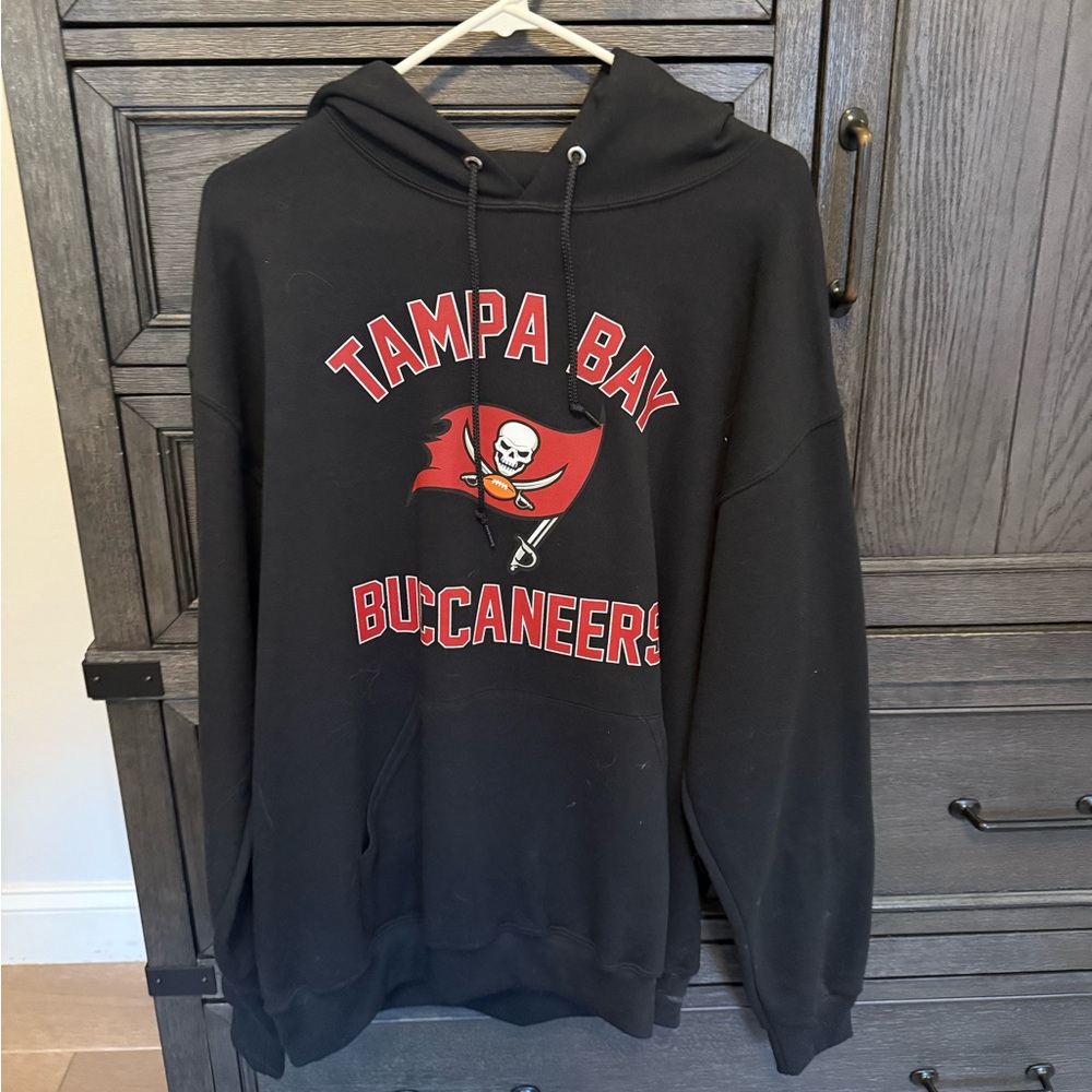 Team Apparel Black Buccaneers Sweater